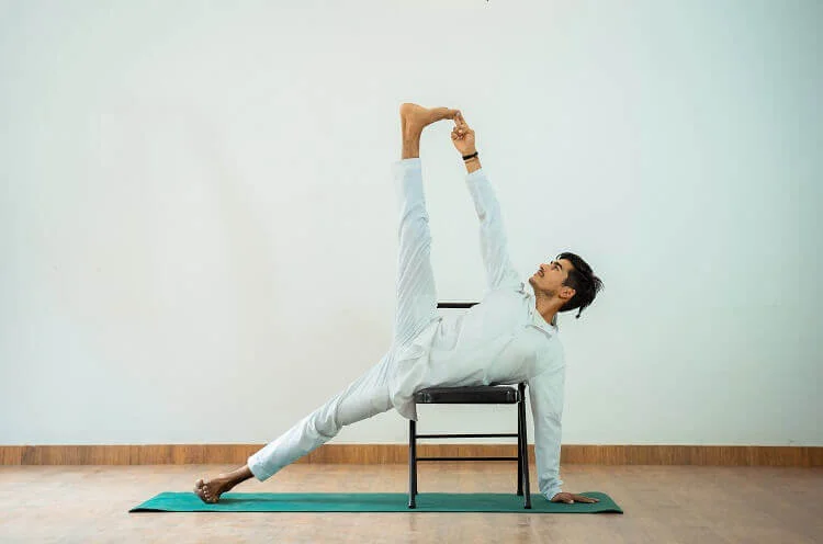 300 Hour Yoga Teacher Training In Rishikesh