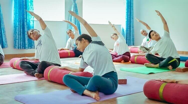 Top Yoga Teacher Training Institute in Rishikesh