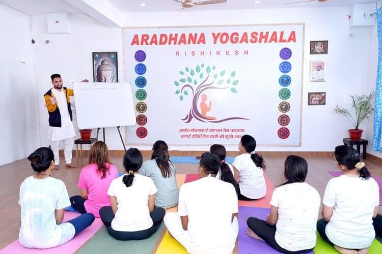 500 Hour Yoga Teacher Training In Rishikesh