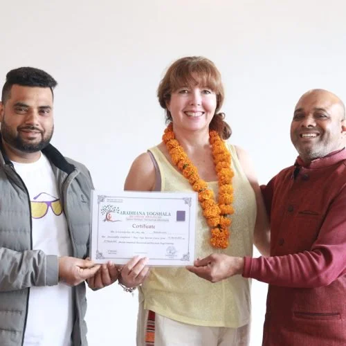 200 Hours Yoga Teacher Training/old